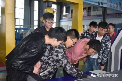 神奇！開發區這一高科技吸引眾多小學生圍觀……